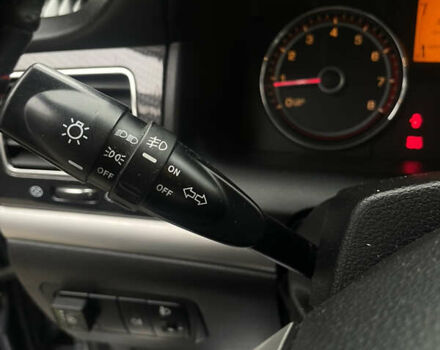 Серый Cанг Йонг Корандо, объемом двигателя 2 л и пробегом 182 тыс. км за 7900 $, фото 10 на Automoto.ua