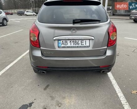 Серый Cанг Йонг Корандо, объемом двигателя 2 л и пробегом 235 тыс. км за 9500 $, фото 2 на Automoto.ua