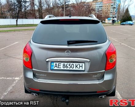 Сірий Cанг Йонг Korando, об'ємом двигуна 2 л та пробігом 115 тис. км за 8280 $, фото 3 на Automoto.ua