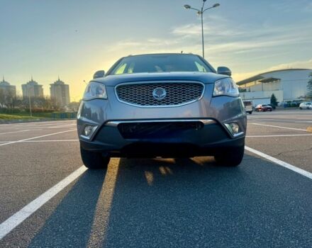 Серый Cанг Йонг Корандо, объемом двигателя 2 л и пробегом 134 тыс. км за 8900 $, фото 3 на Automoto.ua