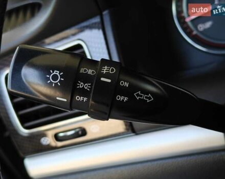 Сірий Cанг Йонг Korando, об'ємом двигуна 2 л та пробігом 182 тис. км за 8200 $, фото 36 на Automoto.ua