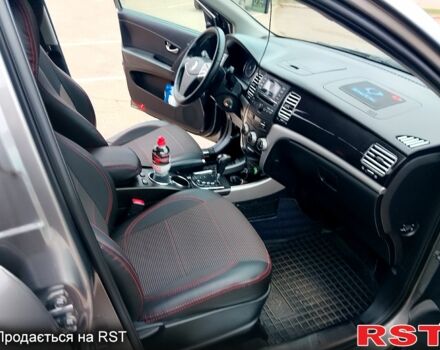 Сірий Cанг Йонг Korando, об'ємом двигуна 2 л та пробігом 115 тис. км за 8280 $, фото 9 на Automoto.ua