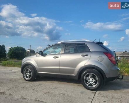 Сірий Cанг Йонг Korando, об'ємом двигуна 2 л та пробігом 170 тис. км за 10000 $, фото 3 на Automoto.ua