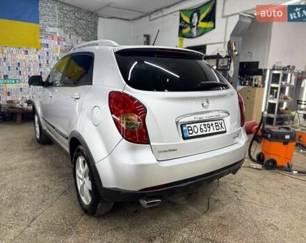 Сірий Cанг Йонг Korando, об'ємом двигуна 2 л та пробігом 181 тис. км за 9200 $, фото 2 на Automoto.ua