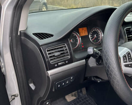 Сірий Cанг Йонг Korando, об'ємом двигуна 2 л та пробігом 151 тис. км за 8100 $, фото 10 на Automoto.ua