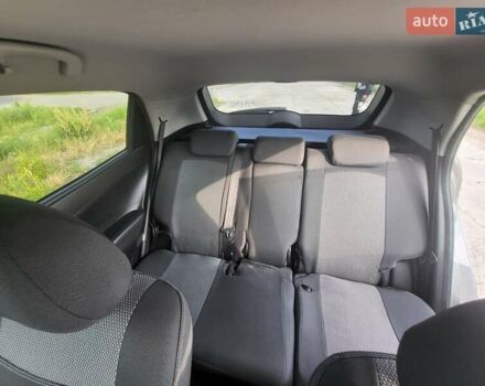 Сірий Cанг Йонг Korando, об'ємом двигуна 2 л та пробігом 170 тис. км за 10000 $, фото 9 на Automoto.ua