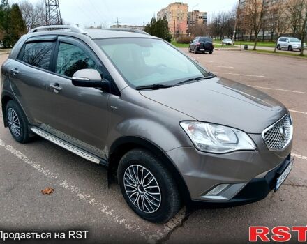 Сірий Cанг Йонг Korando, об'ємом двигуна 2 л та пробігом 115 тис. км за 8280 $, фото 1 на Automoto.ua