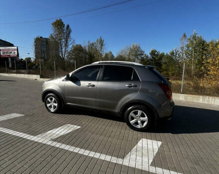 Сірий Cанг Йонг Korando, об'ємом двигуна 2 л та пробігом 134 тис. км за 10350 $, фото 8 на Automoto.ua