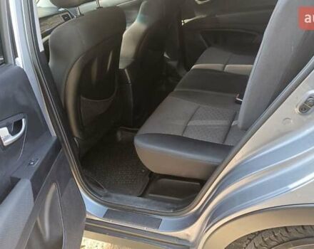 Серый Cанг Йонг Корандо, объемом двигателя 2 л и пробегом 130 тыс. км за 10000 $, фото 2 на Automoto.ua