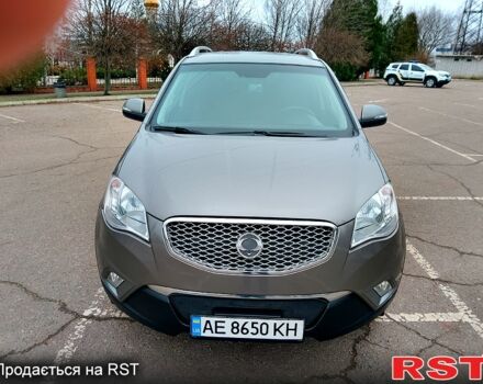 Сірий Cанг Йонг Korando, об'ємом двигуна 2 л та пробігом 115 тис. км за 8280 $, фото 13 на Automoto.ua