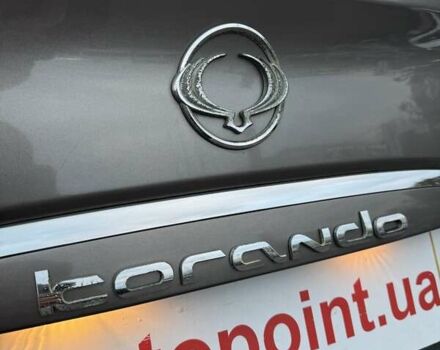 Сірий Cанг Йонг Korando, об'ємом двигуна 2 л та пробігом 133 тис. км за 9900 $, фото 8 на Automoto.ua