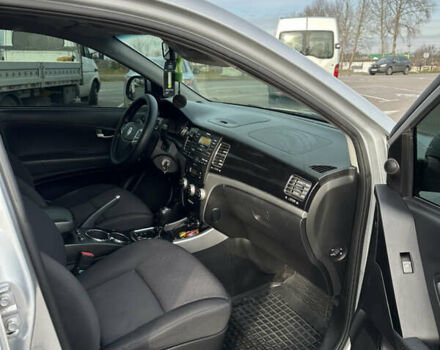 Сірий Cанг Йонг Korando, об'ємом двигуна 2 л та пробігом 151 тис. км за 8100 $, фото 7 на Automoto.ua