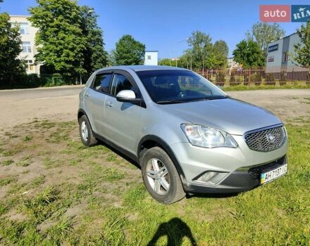 Сірий Cанг Йонг Korando, об'ємом двигуна 2 л та пробігом 160 тис. км за 8000 $, фото 5 на Automoto.ua