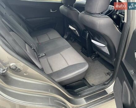 Серый Cанг Йонг Корандо, объемом двигателя 2 л и пробегом 235 тыс. км за 9500 $, фото 12 на Automoto.ua