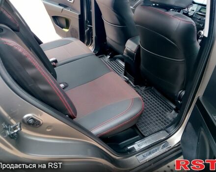 Сірий Cанг Йонг Korando, об'ємом двигуна 2 л та пробігом 115 тис. км за 8280 $, фото 10 на Automoto.ua