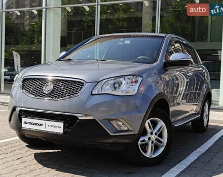 Сірий Cанг Йонг Korando, об'ємом двигуна 2 л та пробігом 182 тис. км за 8200 $, фото 2 на Automoto.ua