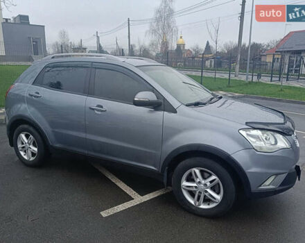 Серый Cанг Йонг Корандо, объемом двигателя 2 л и пробегом 144 тыс. км за 8000 $, фото 2 на Automoto.ua