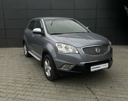 Серый Cанг Йонг Корандо, объемом двигателя 2 л и пробегом 182 тыс. км за 7900 $, фото 2 на Automoto.ua