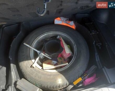 Сірий Cанг Йонг Korando, об'ємом двигуна 2 л та пробігом 146 тис. км за 10000 $, фото 12 на Automoto.ua