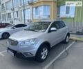 Сірий Cанг Йонг Korando, об'ємом двигуна 2 л та пробігом 117 тис. км за 10500 $, фото 5 на Automoto.ua