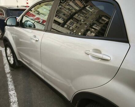 Серый Cанг Йонг Корандо, объемом двигателя 2 л и пробегом 149 тыс. км за 9300 $, фото 7 на Automoto.ua