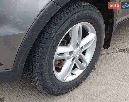 Сірий Cанг Йонг Korando, об'ємом двигуна 2 л та пробігом 130 тис. км за 10590 $, фото 5 на Automoto.ua