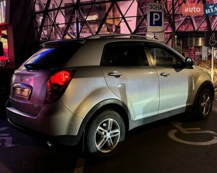 Серый Cанг Йонг Корандо, объемом двигателя 2 л и пробегом 152 тыс. км за 10990 $, фото 7 на Automoto.ua