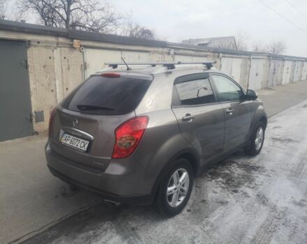 Сірий Cанг Йонг Korando, об'ємом двигуна 2 л та пробігом 161 тис. км за 8350 $, фото 3 на Automoto.ua