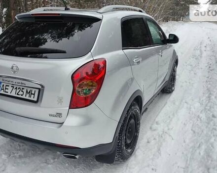 Сірий Cанг Йонг Korando, об'ємом двигуна 2 л та пробігом 96 тис. км за 10700 $, фото 2 на Automoto.ua