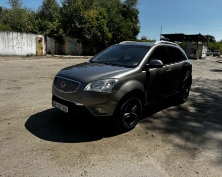 Сірий Cанг Йонг Korando, об'ємом двигуна 2 л та пробігом 184 тис. км за 8300 $, фото 5 на Automoto.ua