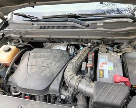 Серый Cанг Йонг Корандо, объемом двигателя 2 л и пробегом 58 тыс. км за 12500 $, фото 6 на Automoto.ua