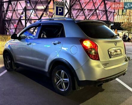 Серый Cанг Йонг Корандо, объемом двигателя 2 л и пробегом 152 тыс. км за 10990 $, фото 4 на Automoto.ua