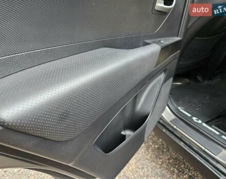 Сірий Cанг Йонг Korando, об'ємом двигуна 2 л та пробігом 168 тис. км за 7900 $, фото 8 на Automoto.ua
