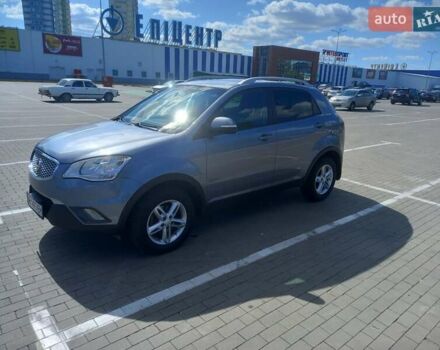 Сірий Cанг Йонг Korando, об'ємом двигуна 2 л та пробігом 146 тис. км за 10000 $, фото 6 на Automoto.ua