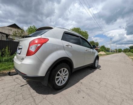 Сірий Cанг Йонг Korando, об'ємом двигуна 2 л та пробігом 132 тис. км за 10900 $, фото 2 на Automoto.ua