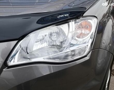 Сірий Cанг Йонг Korando, об'ємом двигуна 2 л та пробігом 130 тис. км за 10590 $, фото 4 на Automoto.ua