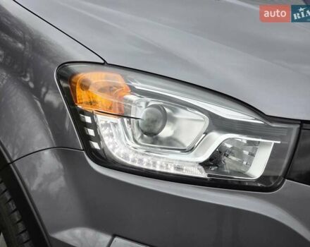 Серый Cанг Йонг Корандо, объемом двигателя 2 л и пробегом 99 тыс. км за 9500 $, фото 18 на Automoto.ua