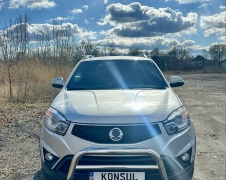 Серый Cанг Йонг Корандо, объемом двигателя 2 л и пробегом 125 тыс. км за 10000 $, фото 2 на Automoto.ua