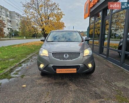 Cанг Йонг Korando 2013 у Кропивницькому (Кіровограді) на Automoto.ua Сірий Cанг Йонг Korando, об'ємом двигуна 2 л та пробігом 168 тис. км за 8500 $, фото 1 на Automoto.ua