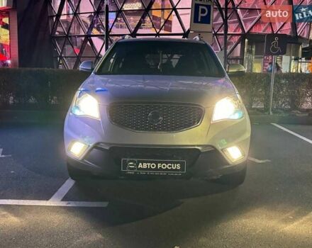 Серый Cанг Йонг Корандо, объемом двигателя 2 л и пробегом 152 тыс. км за 10990 $, фото 2 на Automoto.ua