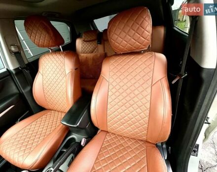 Серый Cанг Йонг Корандо, объемом двигателя 2 л и пробегом 160 тыс. км за 8900 $, фото 5 на Automoto.ua