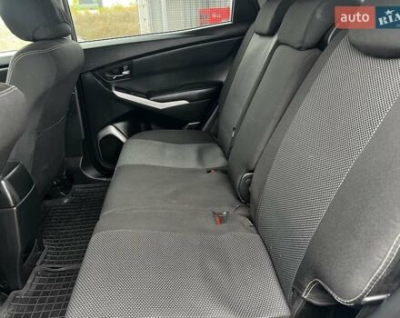 Серый Cанг Йонг Корандо, объемом двигателя 2 л и пробегом 181 тыс. км за 10200 $, фото 13 на Automoto.ua