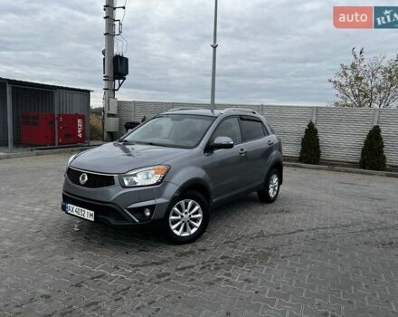 Серый Cанг Йонг Корандо, объемом двигателя 2 л и пробегом 181 тыс. км за 10200 $, фото 3 на Automoto.ua