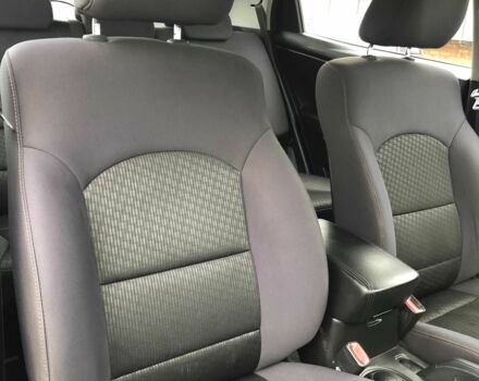 Серый Cанг Йонг Корандо, объемом двигателя 2 л и пробегом 83 тыс. км за 11450 $, фото 13 на Automoto.ua