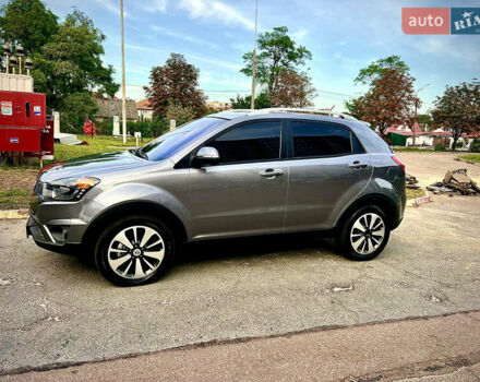 Серый Cанг Йонг Корандо, объемом двигателя 2 л и пробегом 80 тыс. км за 11999 $, фото 4 на Automoto.ua