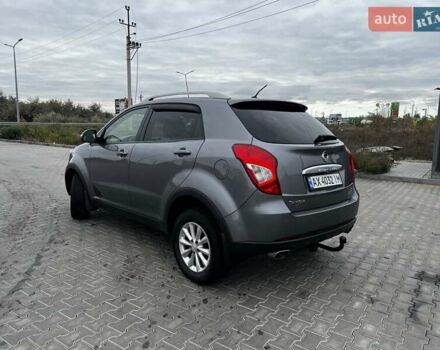 Серый Cанг Йонг Корандо, объемом двигателя 2 л и пробегом 181 тыс. км за 10200 $, фото 6 на Automoto.ua