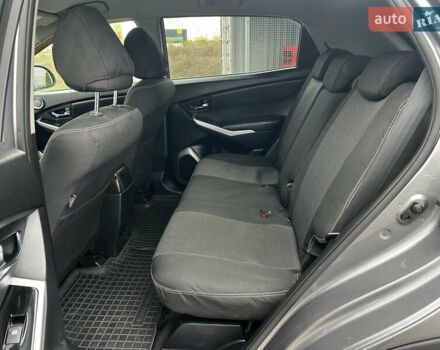 Серый Cанг Йонг Корандо, объемом двигателя 2 л и пробегом 181 тыс. км за 10200 $, фото 16 на Automoto.ua