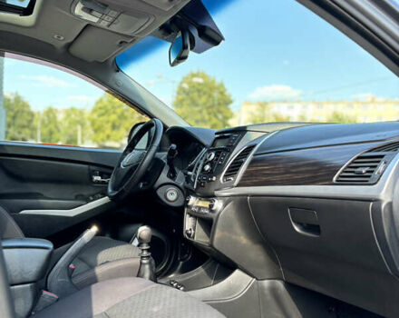 Сірий Cанг Йонг Korando, об'ємом двигуна 2 л та пробігом 131 тис. км за 9300 $, фото 6 на Automoto.ua