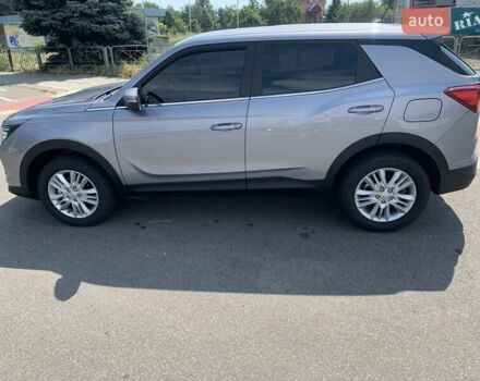 Сірий Cанг Йонг Korando, об'ємом двигуна 1.5 л та пробігом 5 тис. км за 21700 $, фото 3 на Automoto.ua