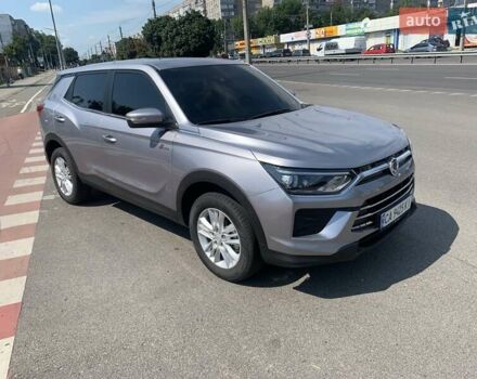 Сірий Cанг Йонг Korando, об'ємом двигуна 1.5 л та пробігом 5 тис. км за 19999 $, фото 1 на Automoto.ua